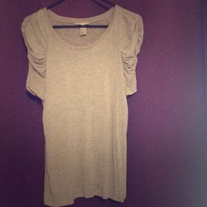 Grey ruffled sleeve H&M T-shirt